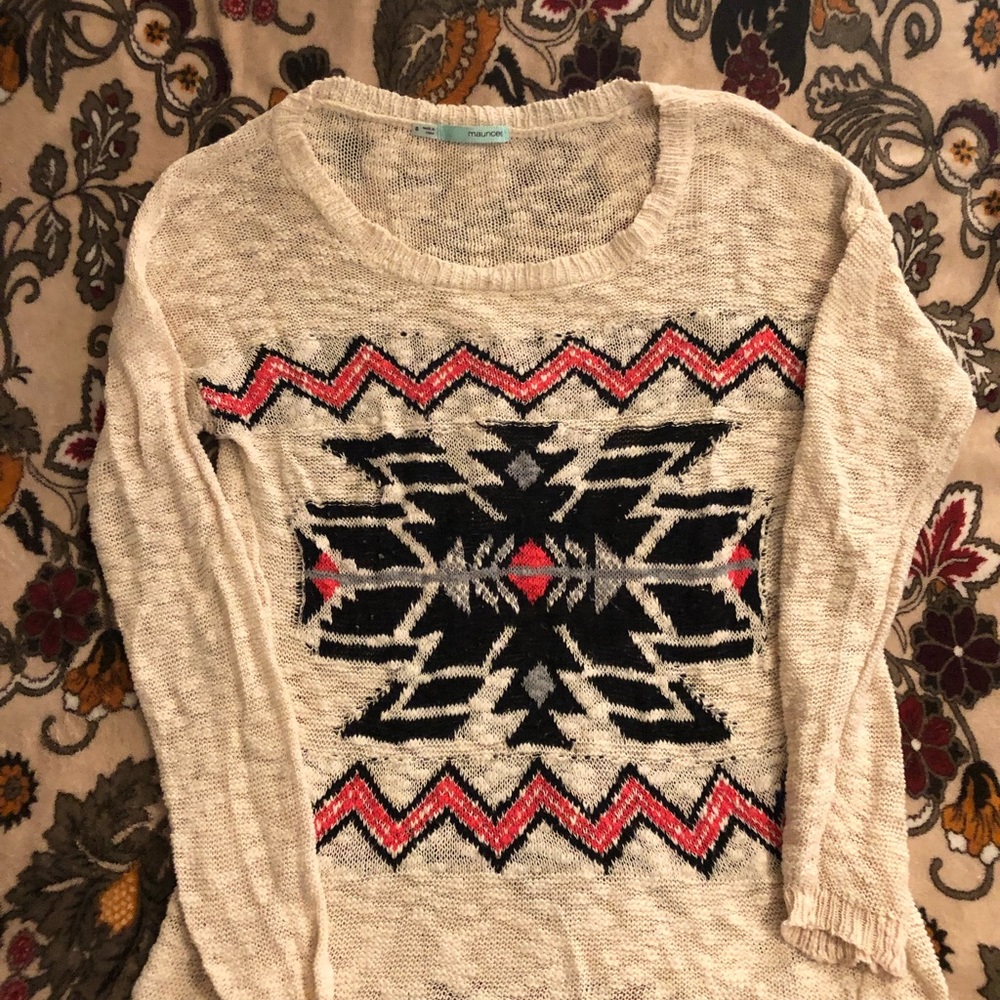 Maurice’s lightweight cream sweater w/Aztec print